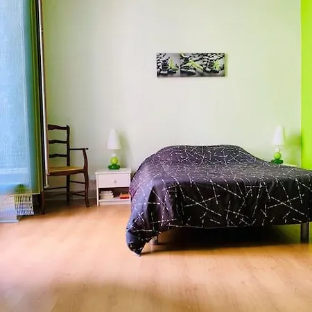 - - Coeur Historique Apartment